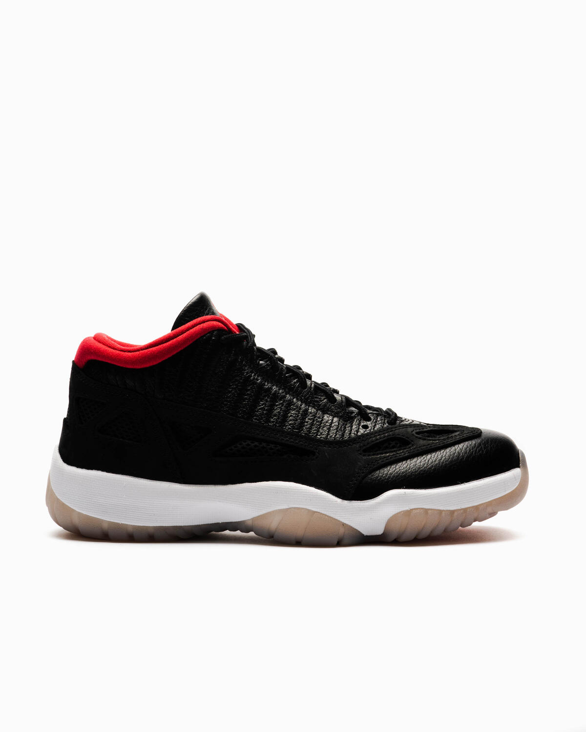 Jordan 11 retro low black and red best sale